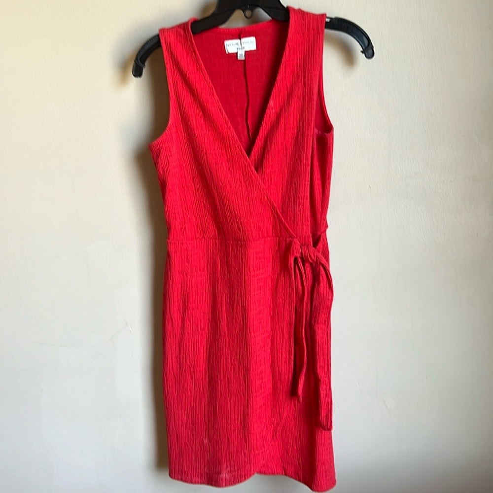 Textured wrap mini dress new without tags xxs